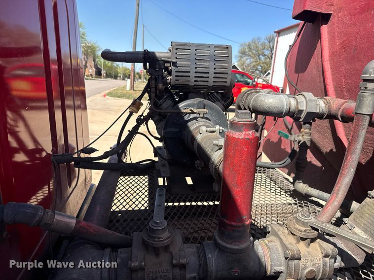 image for item EQ1309 1989 International S1800 fire truck