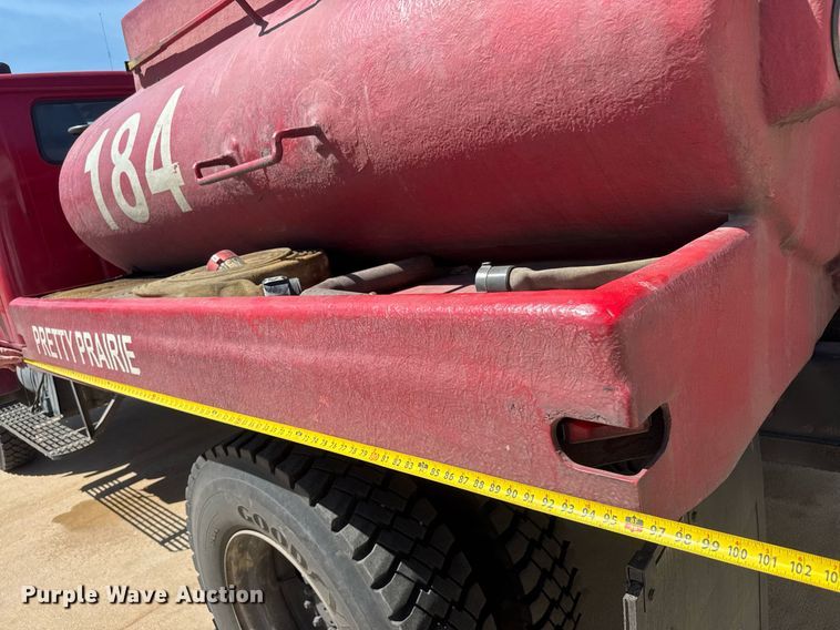 image for item EQ1309 1989 International S1800 fire truck