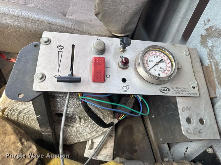 image for item EQ1309 1989 International S1800 fire truck