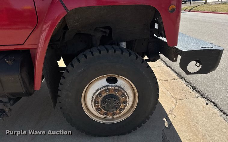 image for item EQ1309 1989 International S1800 fire truck