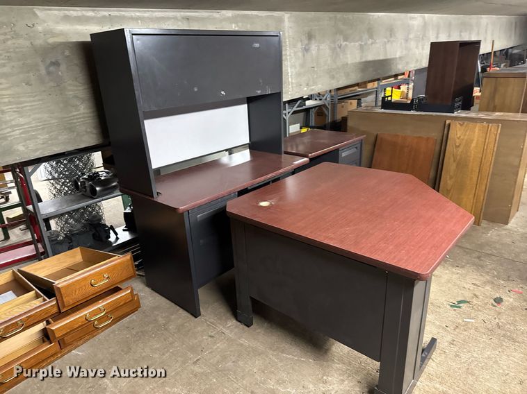 image for item EQ1348 (3) desks