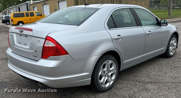 image for item EQ1411 2010 Ford Fusion 