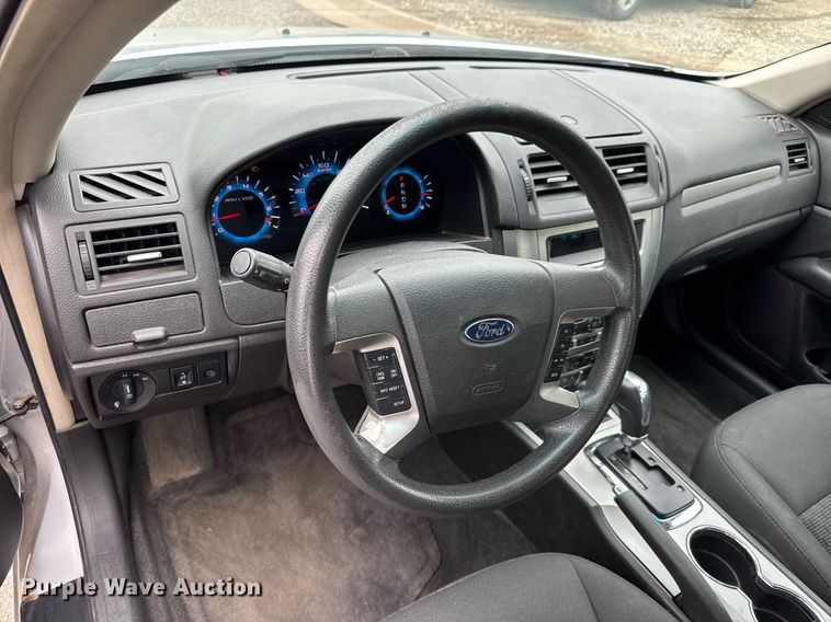 image for item EQ1411 2010 Ford Fusion 