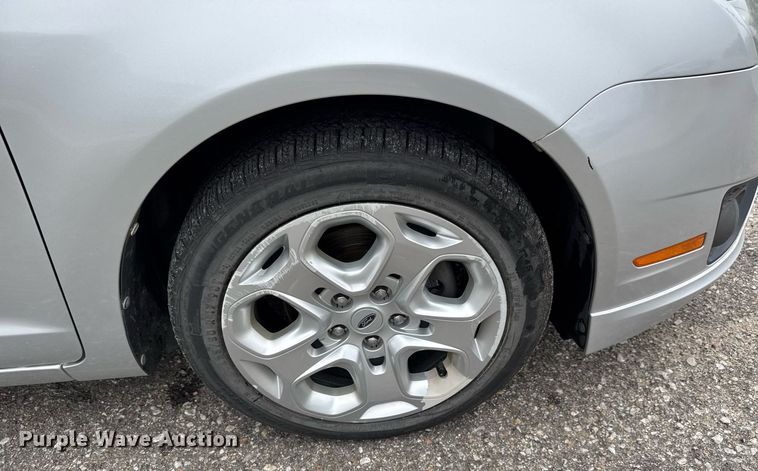 image for item EQ1411 2010 Ford Fusion 