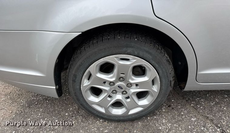 image for item EQ1411 2010 Ford Fusion 