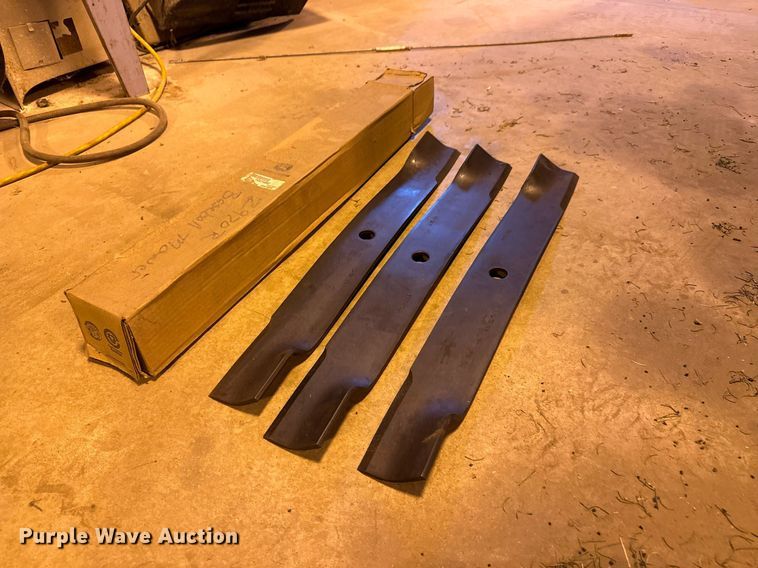 image for item EQ1413 2010 John Deere D110 lawn mower