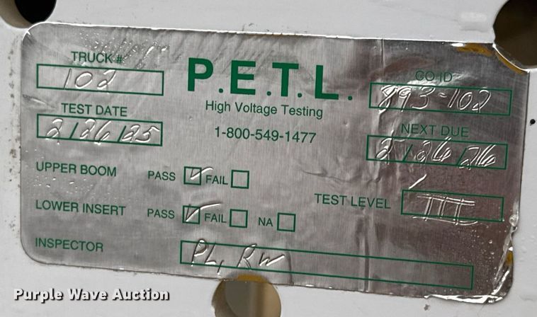 image for item EQ1482 2011 International DuraStar 4400 bucket truck