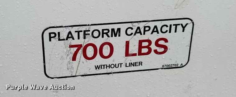 image for item EQ1482 2011 International DuraStar 4400 bucket truck