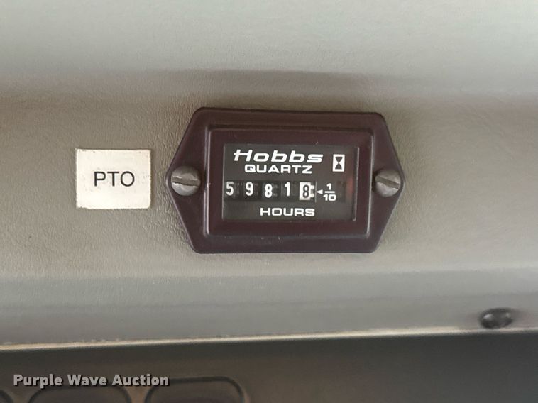 image for item EQ1482 2011 International DuraStar 4400 bucket truck