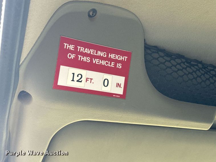 image for item EQ1482 2011 International DuraStar 4400 bucket truck