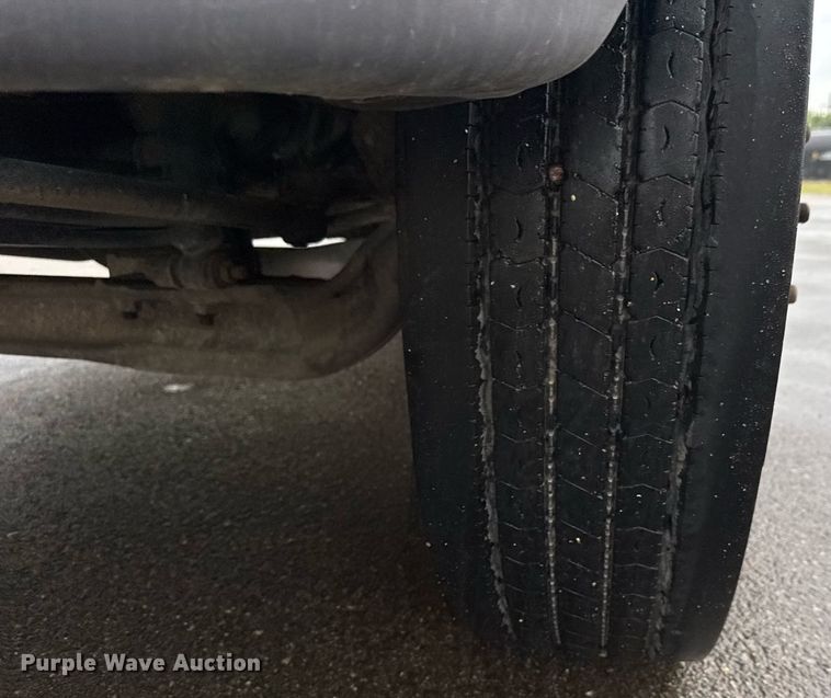 image for item EQ1482 2011 International DuraStar 4400 bucket truck