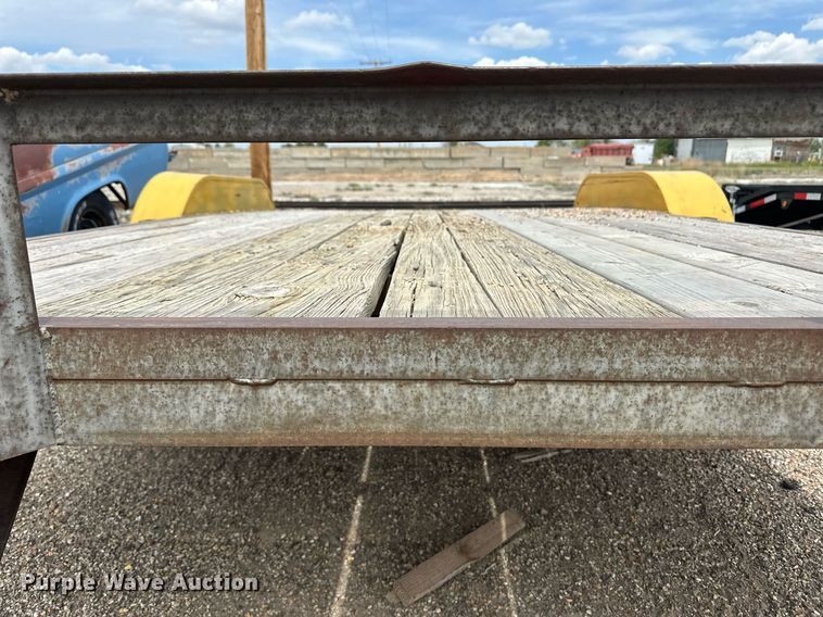 image for item EQ4719 1998 Neal utility trailer