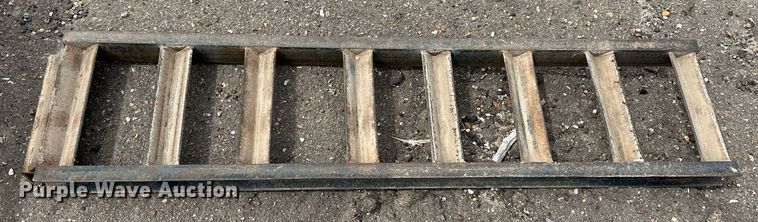 image for item EQ4719 1998 Neal utility trailer