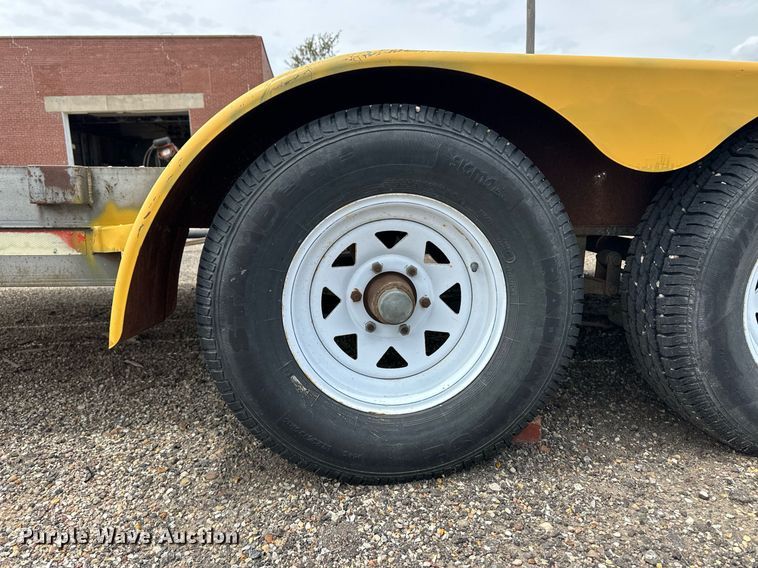 image for item EQ4719 1998 Neal utility trailer