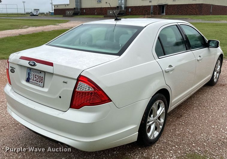 image for item EQ4722 2012 Ford Fusion SE 