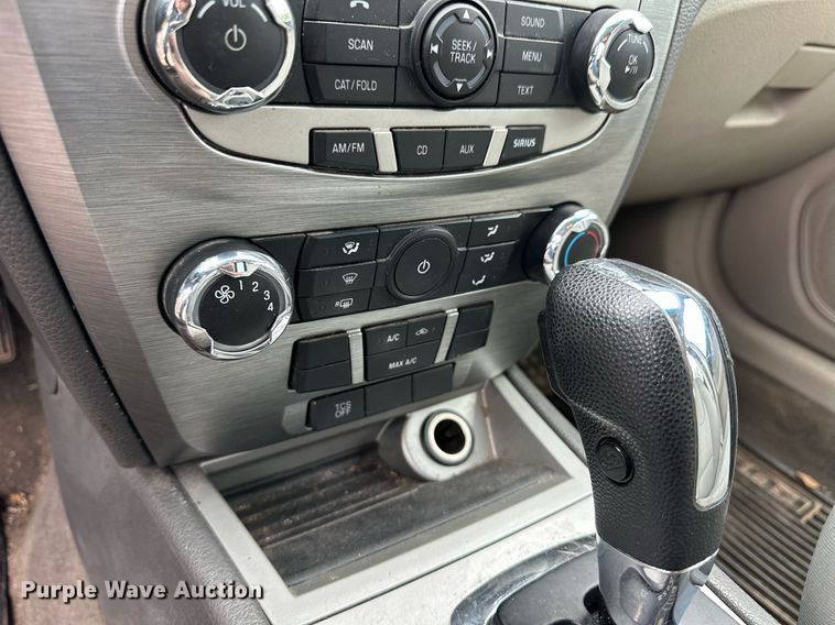 image for item EQ4722 2012 Ford Fusion SE 