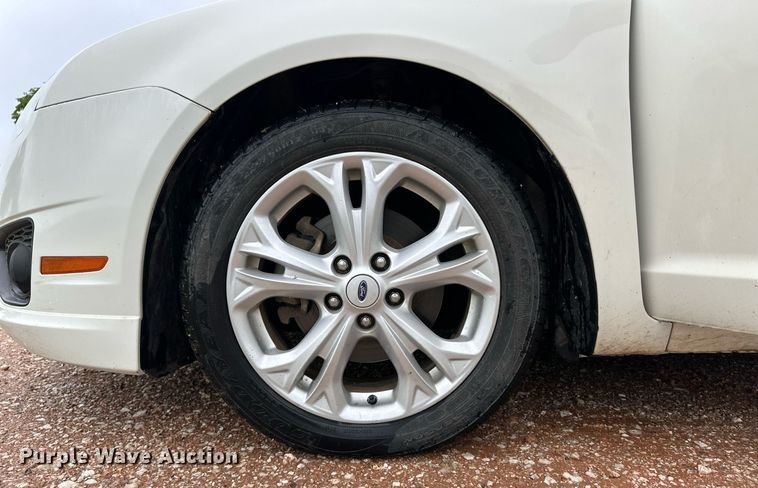image for item EQ4722 2012 Ford Fusion SE 