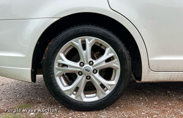 image for item EQ4722 2012 Ford Fusion SE 