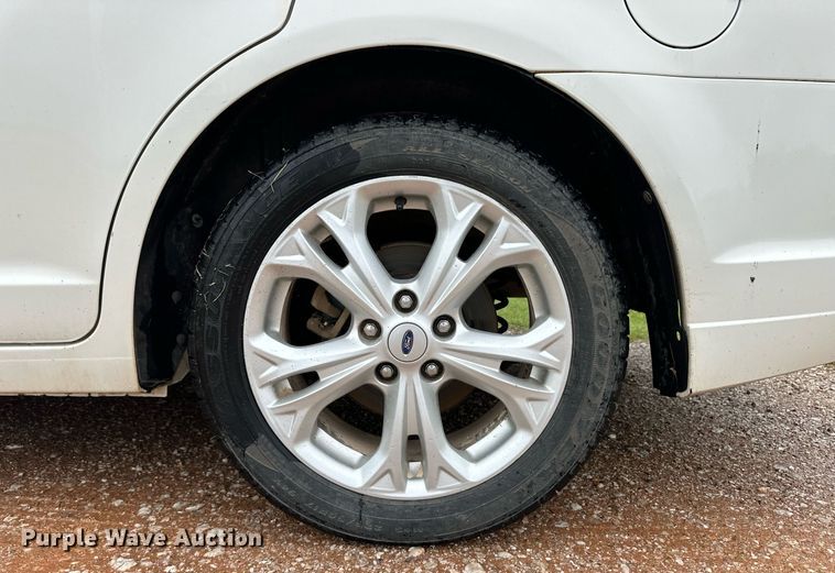 image for item EQ4722 2012 Ford Fusion SE 