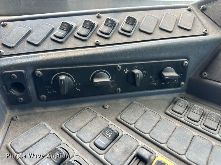 image for item EQ4723 2012 Blue Bird Vision school bus