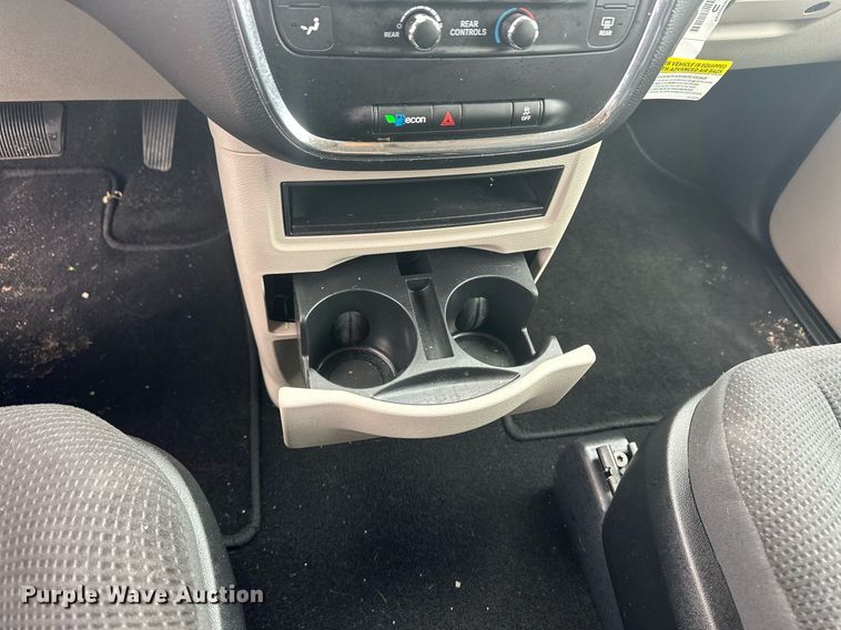 image for item EQ4727 2019 Dodge Grand Caravan van