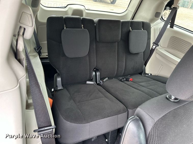 image for item EQ4727 2019 Dodge Grand Caravan van