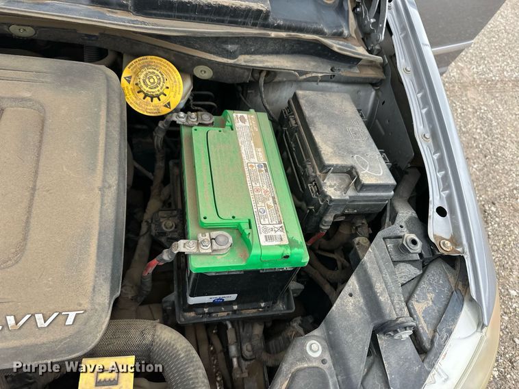 image for item EQ4728 2014 Chrysler Town & Country van