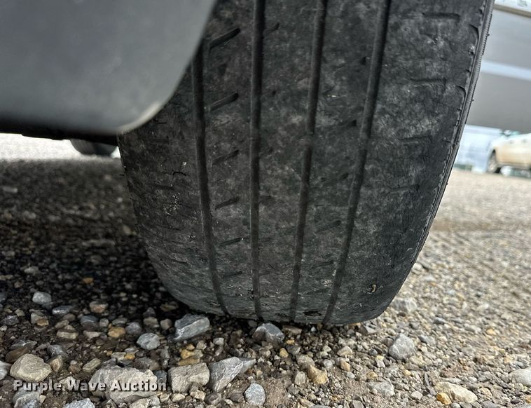 image for item EQ4728 2014 Chrysler Town & Country van