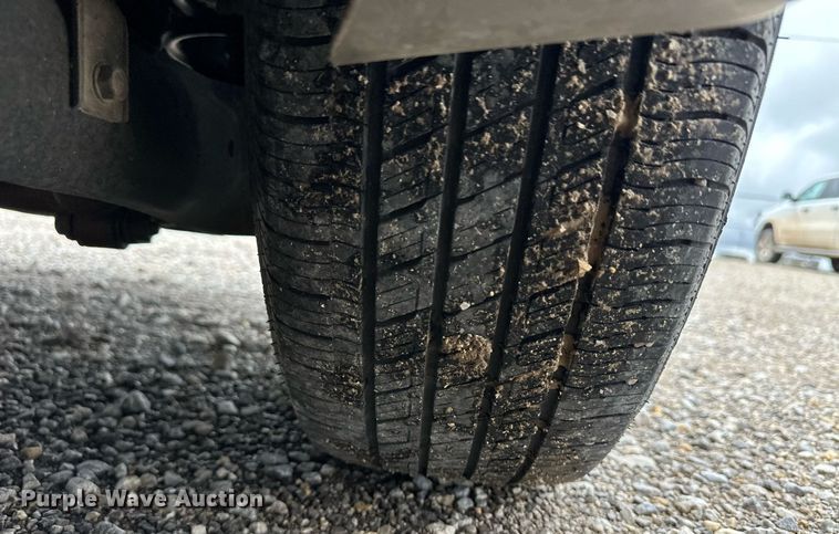 image for item EQ4728 2014 Chrysler Town & Country van