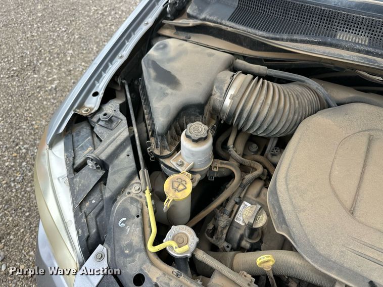 image for item EQ4729 2014 Chrysler Town & Country van