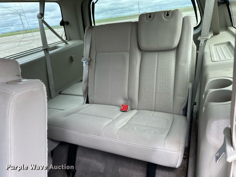 image for item EQ4730 2011 Ford Expedition EL SUV