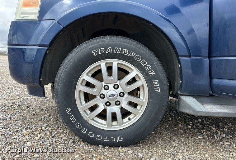image for item EQ4730 2011 Ford Expedition EL SUV