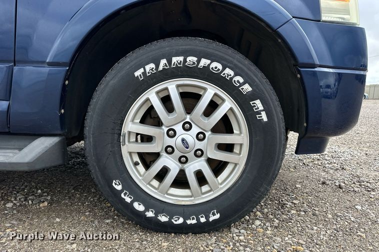 image for item EQ4730 2011 Ford Expedition EL SUV