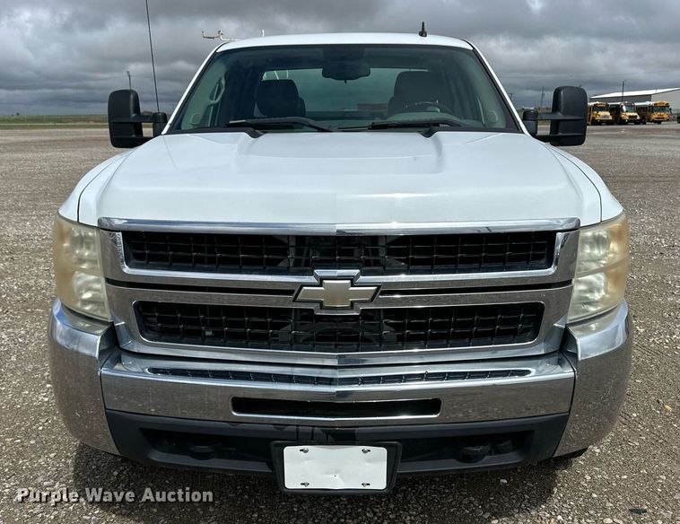 image for item EQ4731 2008 Chevrolet Silverado 3500HD Ext. Cab utility bed pickup truck