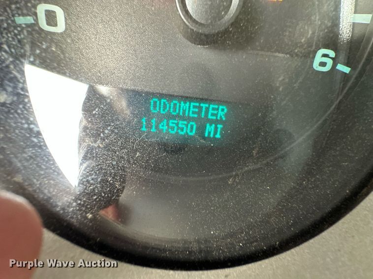 image for item EQ4731 2008 Chevrolet Silverado 3500HD Ext. Cab utility bed pickup truck