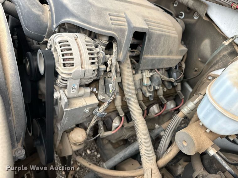 image for item EQ4731 2008 Chevrolet Silverado 3500HD Ext. Cab utility bed pickup truck