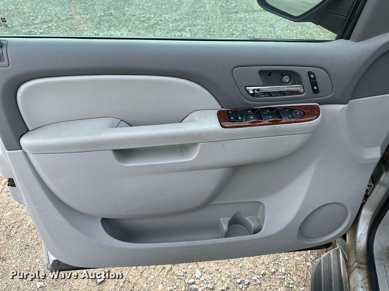 image for item EQ4732 2014 GMC Yukon XL SUV