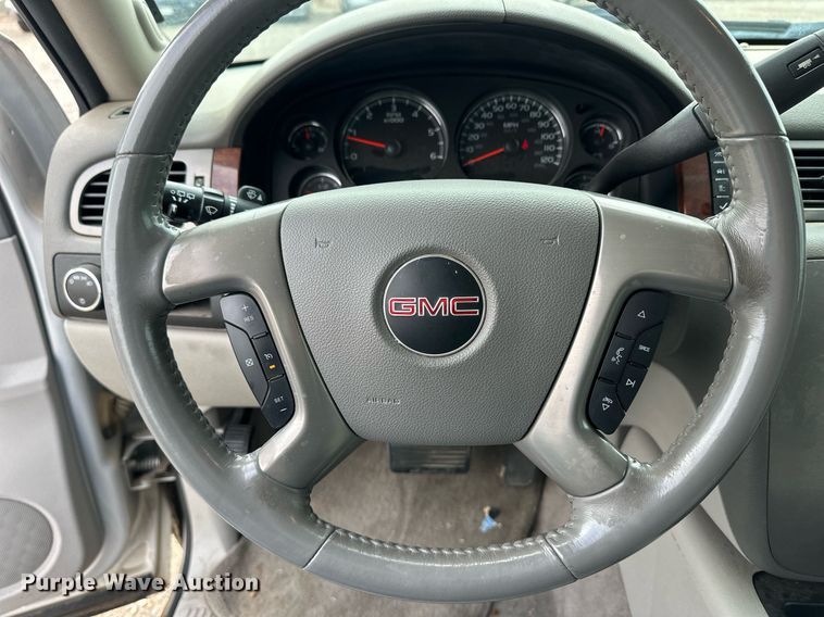 image for item EQ4732 2014 GMC Yukon XL SUV