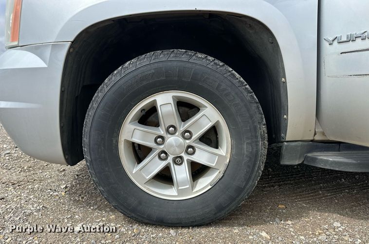 image for item EQ4732 2014 GMC Yukon XL SUV