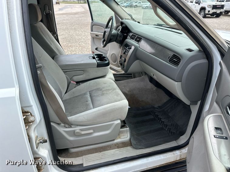 image for item EQ4733 2009 Chevrolet Suburban SUV