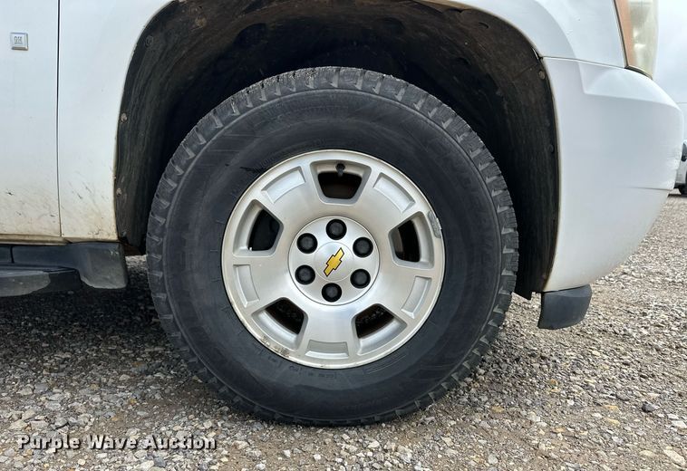 image for item EQ4733 2009 Chevrolet Suburban SUV