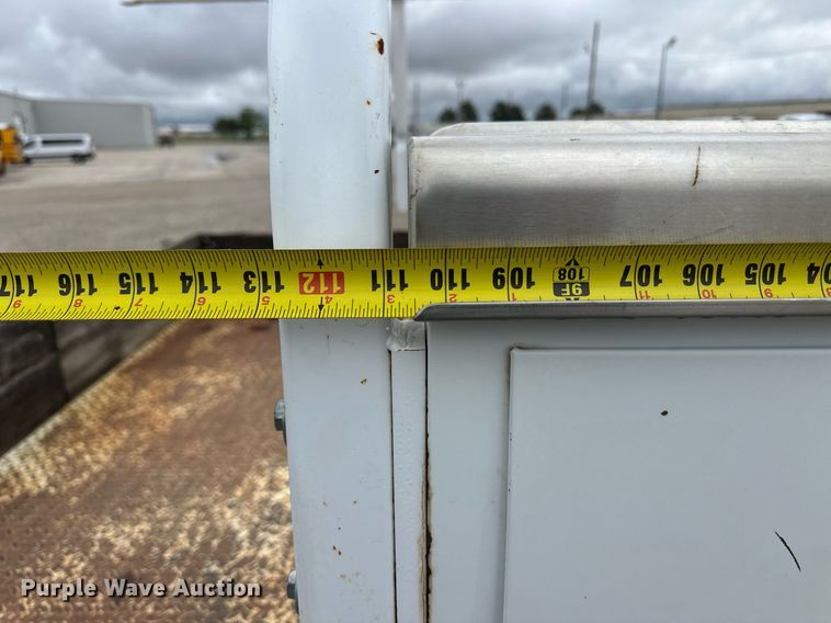 image for item EQ4734 2007 Chevrolet Silverado 3500HD utility bed pickup truck