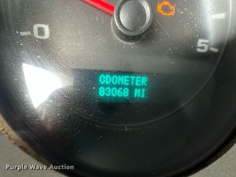 image for item EQ4734 2007 Chevrolet Silverado 3500HD utility bed pickup truck