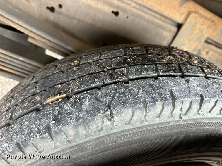 image for item EQ4734 2007 Chevrolet Silverado 3500HD utility bed pickup truck