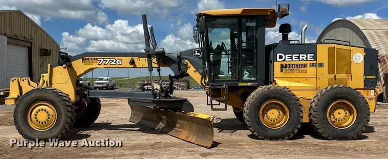 image for item EQ4737 2010 John Deere 772G motor grader