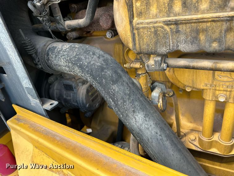 image for item EQ4737 2010 John Deere 772G motor grader