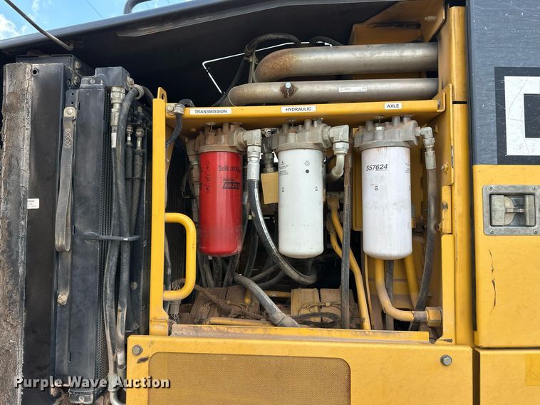 image for item EQ4737 2010 John Deere 772G motor grader