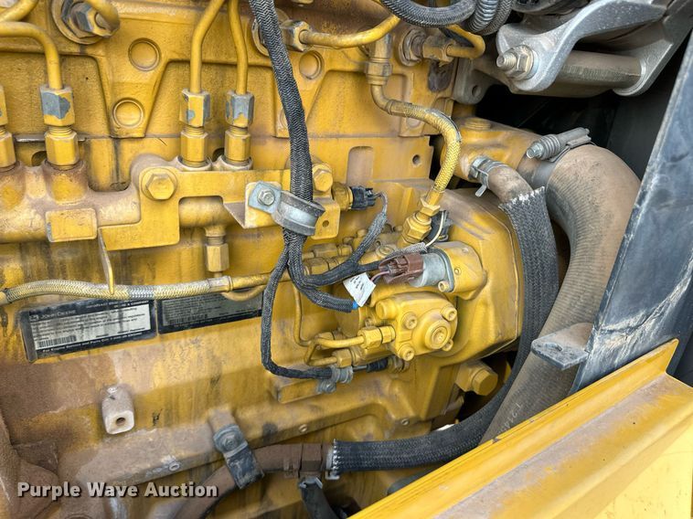 image for item EQ4737 2010 John Deere 772G motor grader