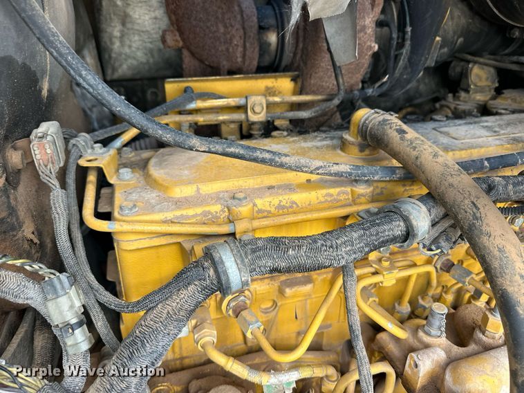 image for item EQ4737 2010 John Deere 772G motor grader