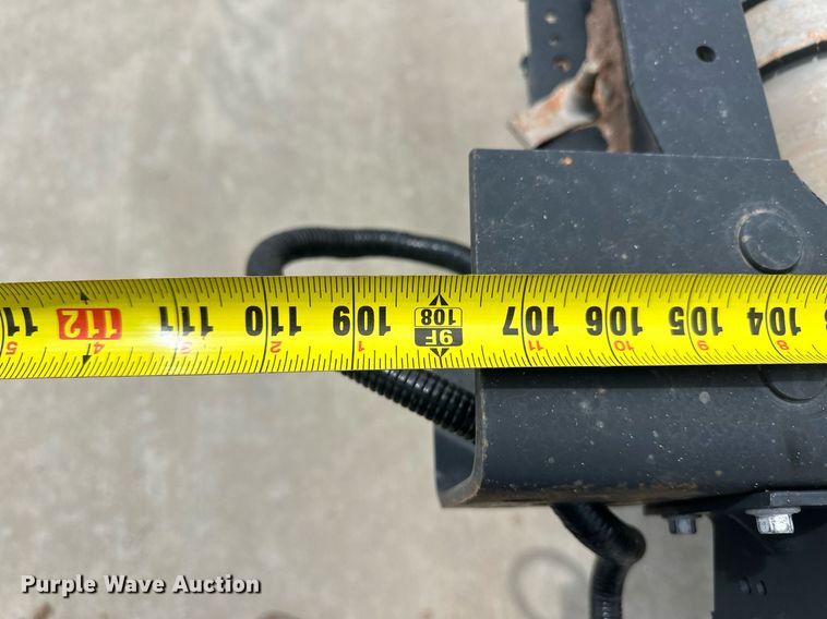 image for item EQ4738 2015 Ford F350 Super Duty pickup truck cab and chassis